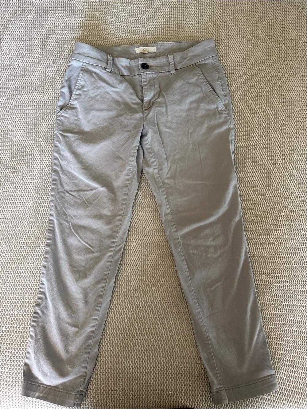 LOFT Women’s Light Gray Chino Pants